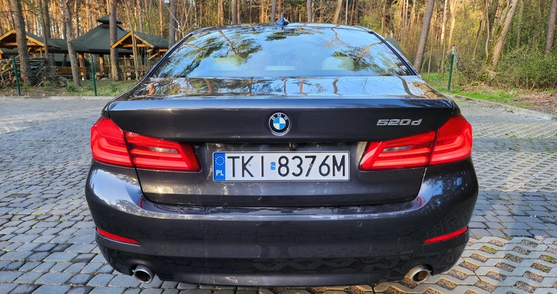 BMW Seria 5 cena 119998 przebieg: 161000, rok produkcji 2019 z Kielce małe 466